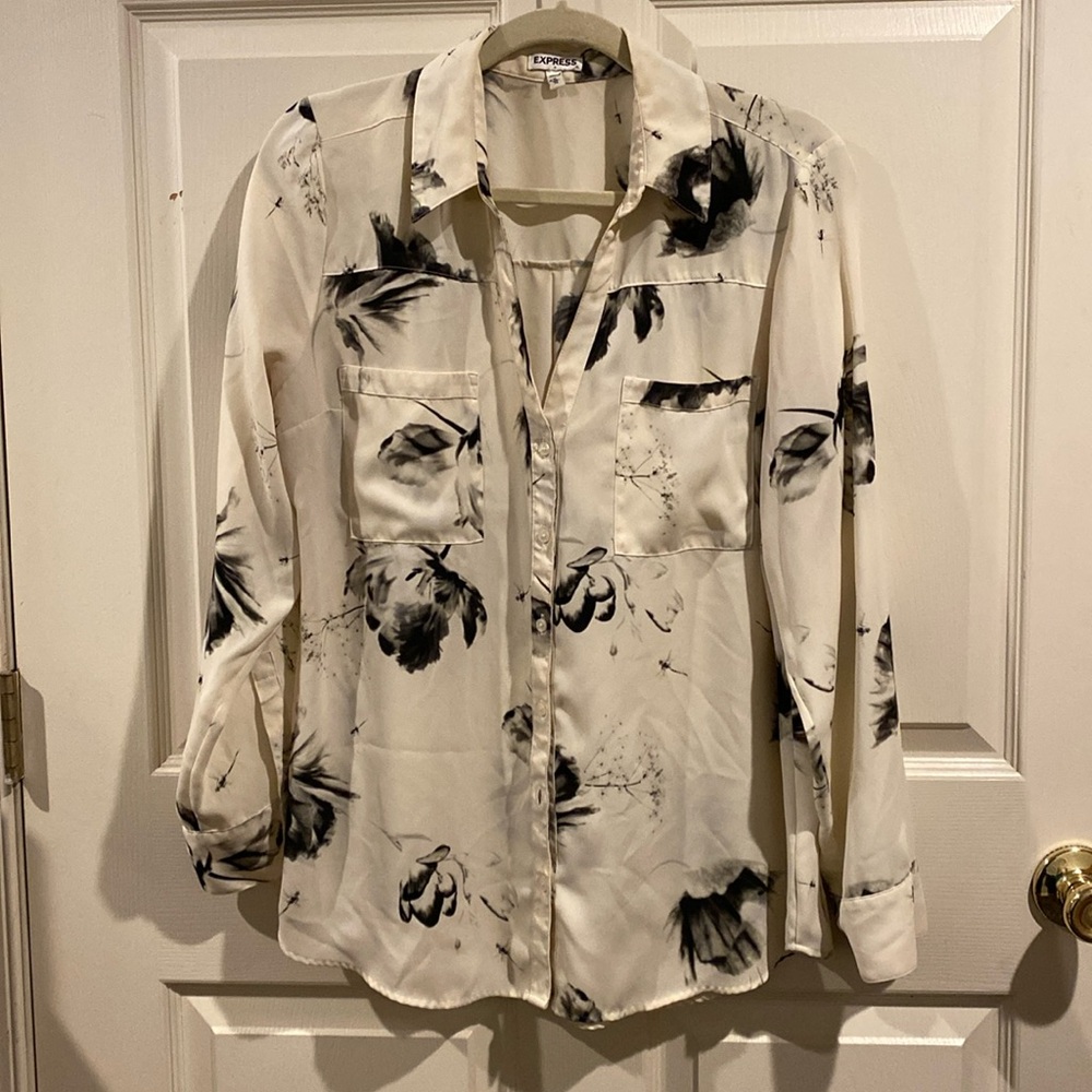 Express xl long sleeved blouse
